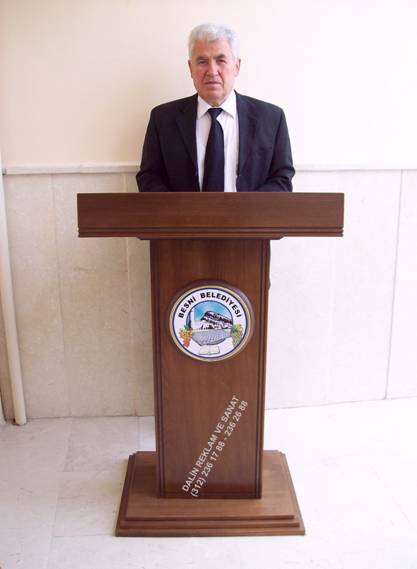 KONU�MA K�RS�S� KLAS�K MODEL BELED�YE A�IK CEV�Z RENG� D�Z