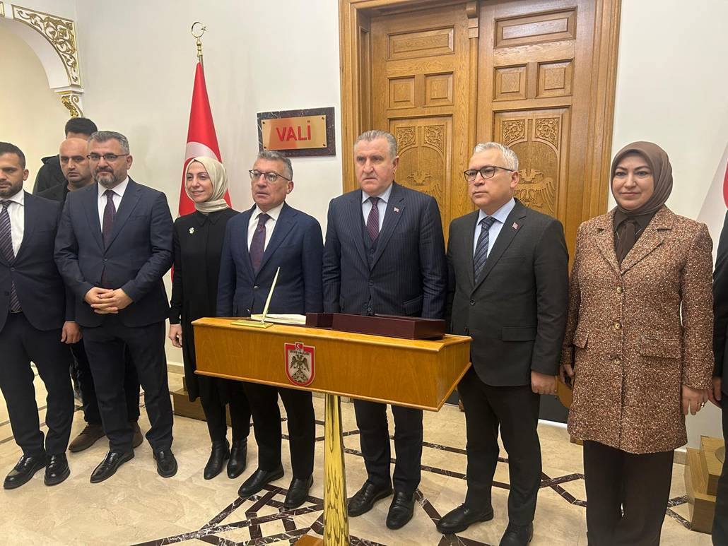 Sivas Valili�i �eref Defteri